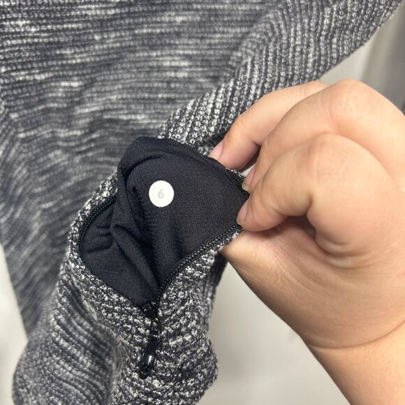 Lululemon Womens Long-Sleeve Knit Top With Thumbholes Gray & White Striped Patte - Picture 3 of 8